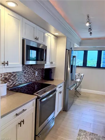 6020 Pelican Bay Blvd E402, Naples, Florida 34108
