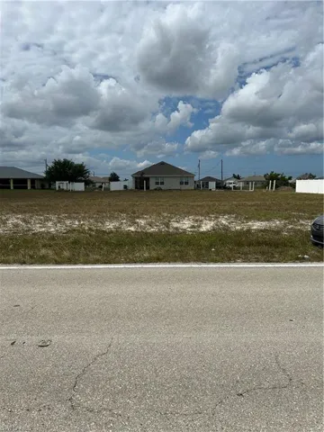 2026 Santa Barbara BLVD N, CAPE CORAL FL 33993