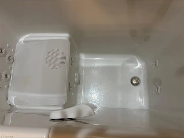 Kohler walk-in tub/shower