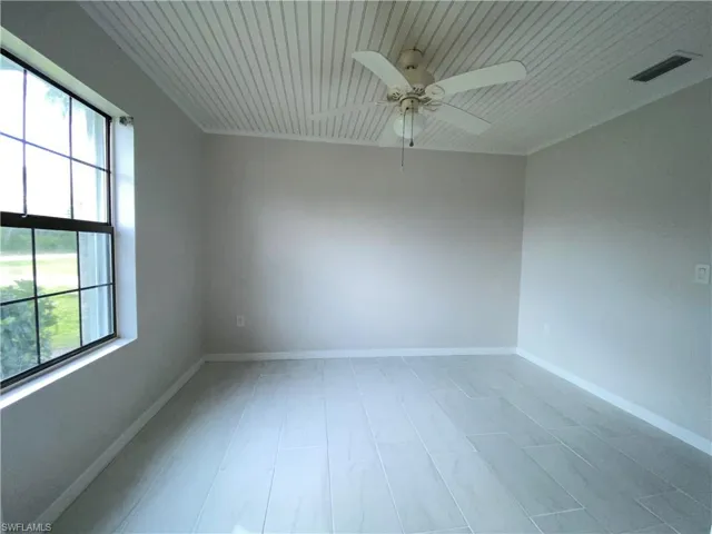 Guest room #1