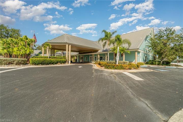 Nice large club house with fireplace, screened patio and kitchen