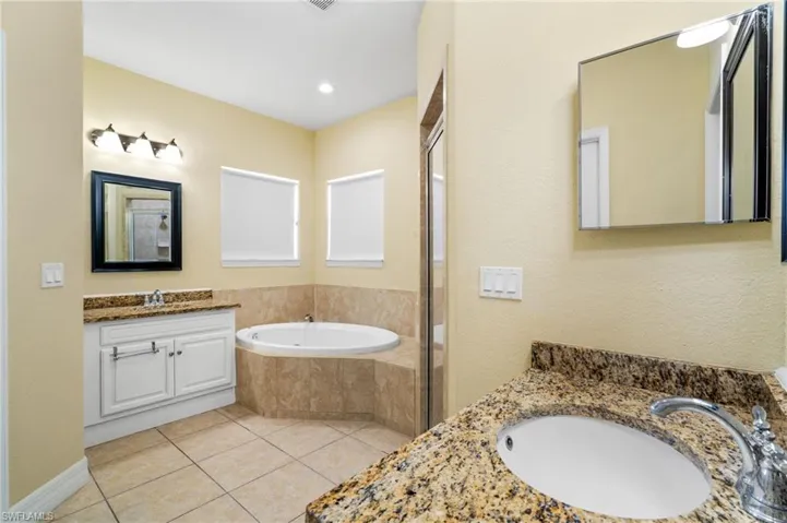 3445  56th NE AVE, Naples, FL 34120