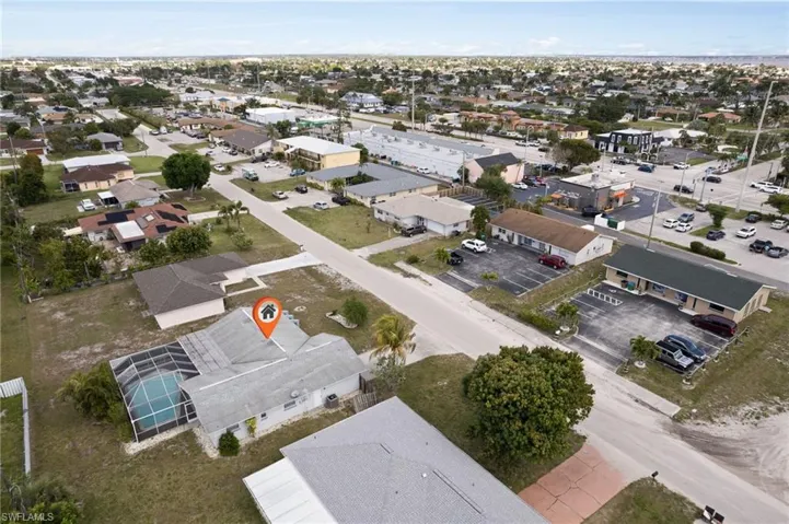 Birds eye view of property