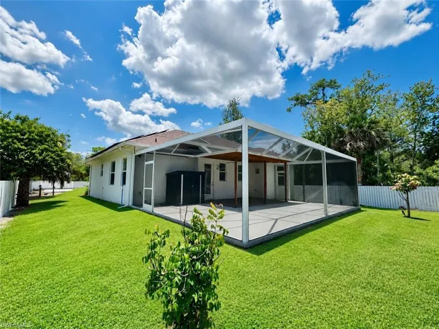 233  39th NE AVE, Naples, FL 34120