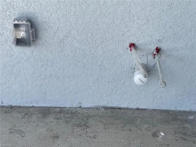 Outdoor Hook Ups For Fridge, Sink or BBQ!!!