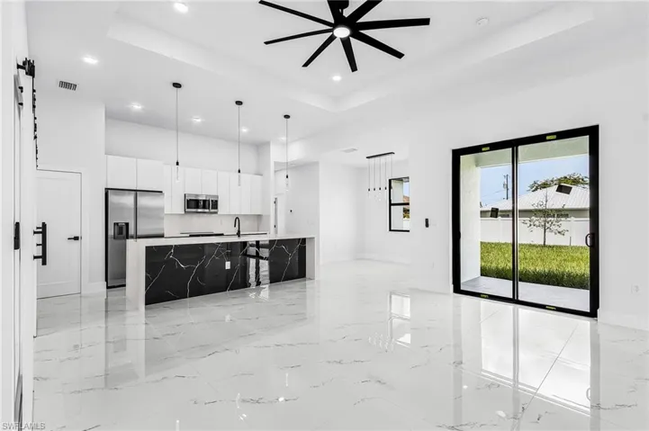3227 Ne 13th Pl, Cape Coral, Florida 33909