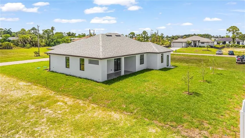 3227 Ne 13th Pl, Cape Coral, Florida 33909