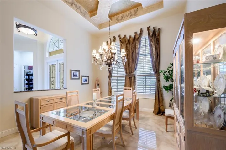 Formal Dining Room open to the Entry for lots of natural night