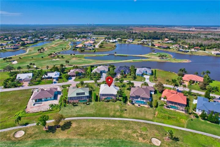 18066  Royal Tree  PKWY, Naples, FL 34114