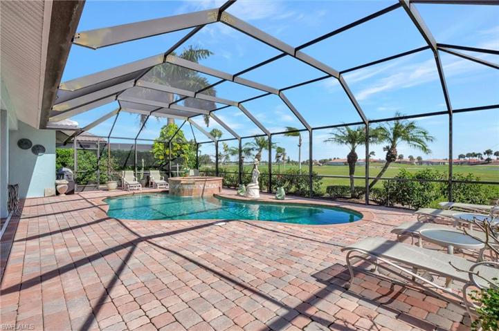 18066  Royal Tree  PKWY, Naples, FL 34114
