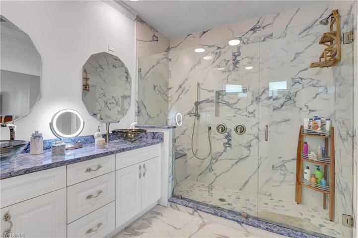 18066  Royal Tree  PKWY, Naples, FL 34114