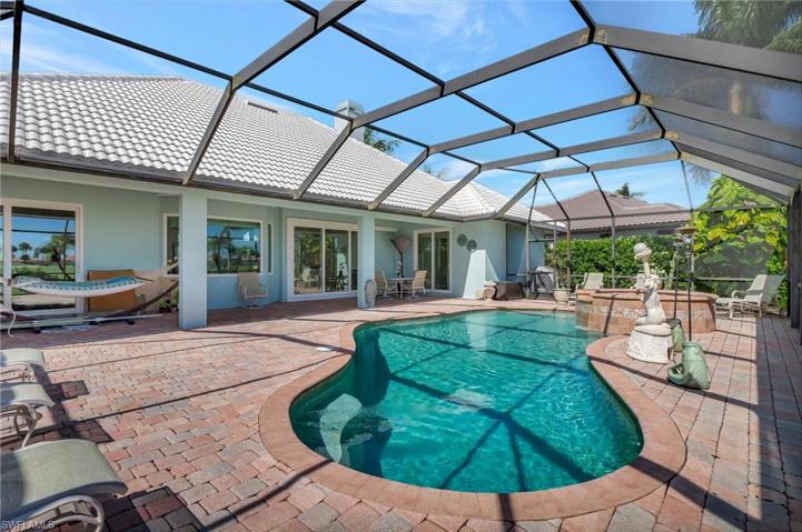 18066  Royal Tree  PKWY, Naples, FL 34114