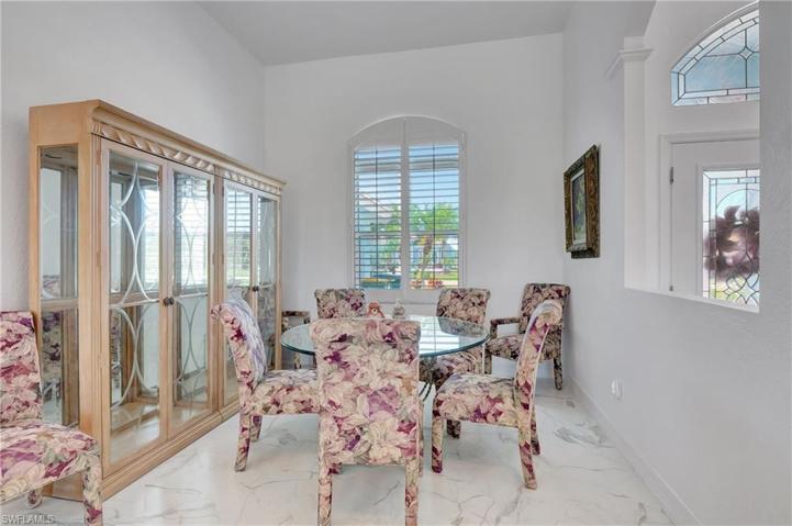 18066  Royal Tree  PKWY, Naples, FL 34114