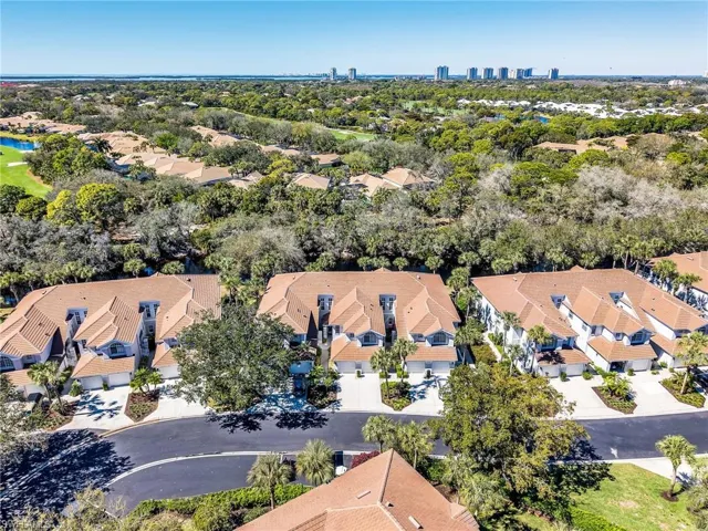 25220 Pelican Creek Cir 102, Bonita Springs, Florida 34134