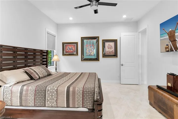 548 47th Ave Ne, Naples, Florida 34120