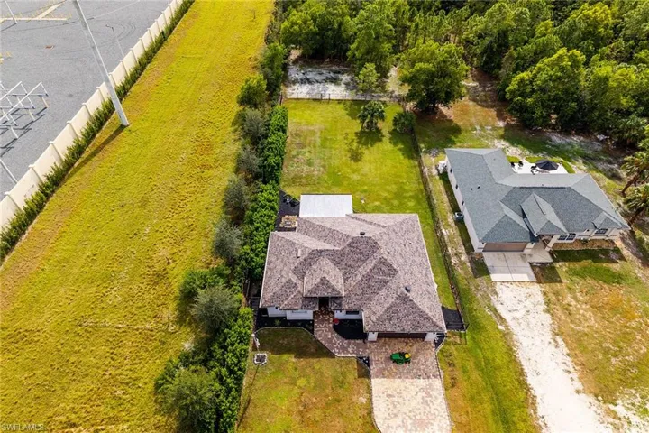 548 47th Ave Ne, Naples, Florida 34120