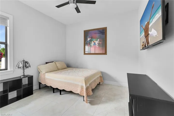 548 47th Ave Ne, Naples, Florida 34120