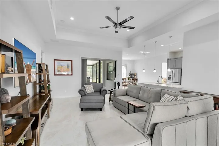 548 47th Ave Ne, Naples, Florida 34120