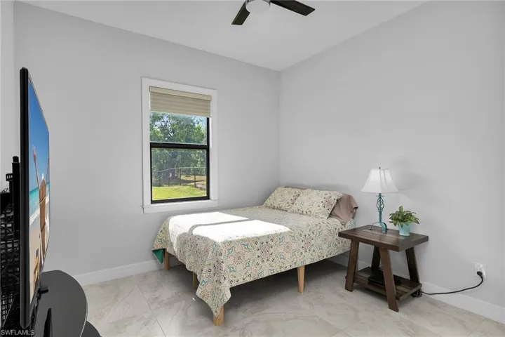 548 47th Ave Ne, Naples, Florida 34120