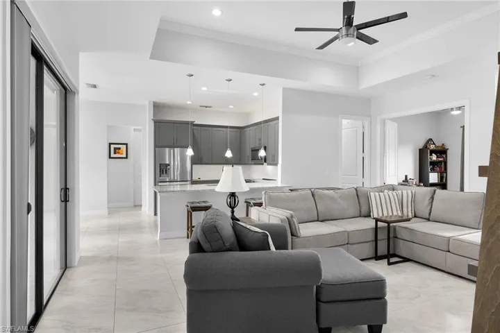 548 47th Ave Ne, Naples, Florida 34120