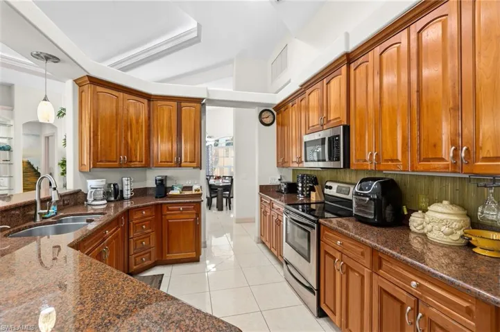 2501 Se 19th Pl, Cape Coral, Florida 33904