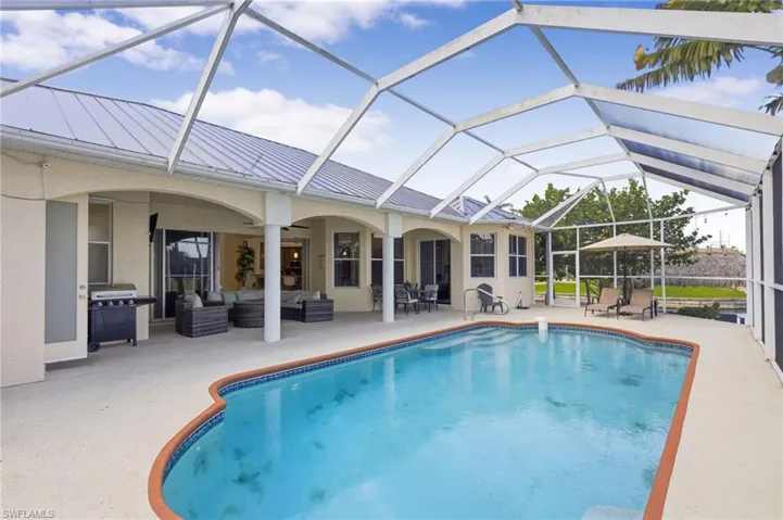 2501 Se 19th Pl, Cape Coral, Florida 33904
