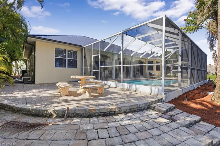 2501 Se 19th Pl, Cape Coral, Florida 33904