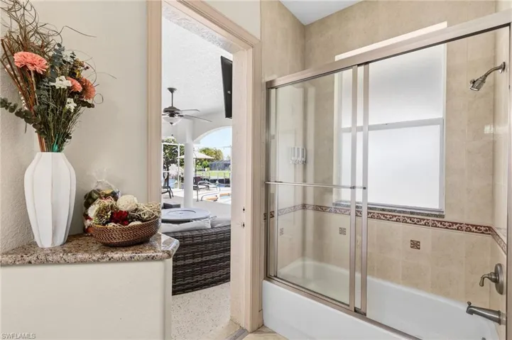 2501 Se 19th Pl, Cape Coral, Florida 33904
