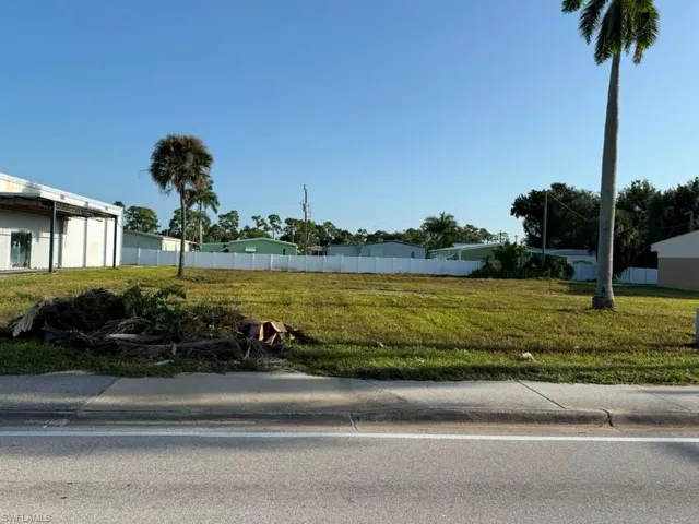 98 Pondella Rd, Fort Myers, Florida 33903