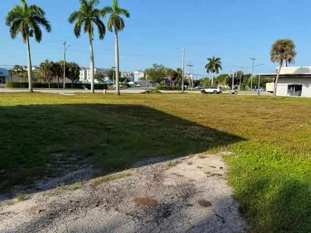 98 Pondella Rd, Fort Myers, Florida 33903