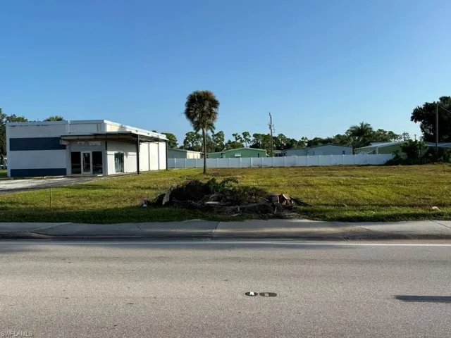98 Pondella Rd, Fort Myers, Florida 33903