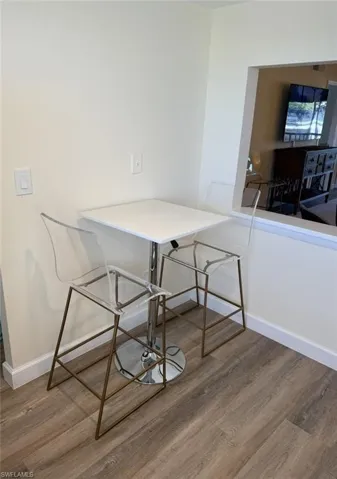 1900  Alamanda  DR, Naples, FL 34102