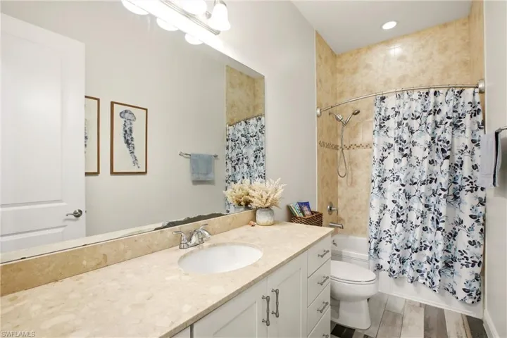 2nd Bathroom