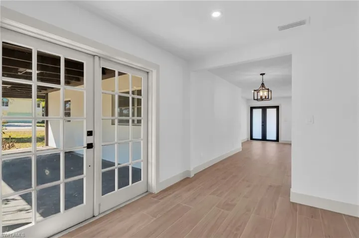 2114 Davis Blvd, Fort Myers, Florida 33905