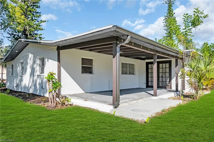 2114 Davis Blvd, Fort Myers, Florida 33905