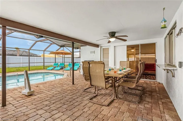 1721 Se 6th Ln, Cape Coral, Florida 33990