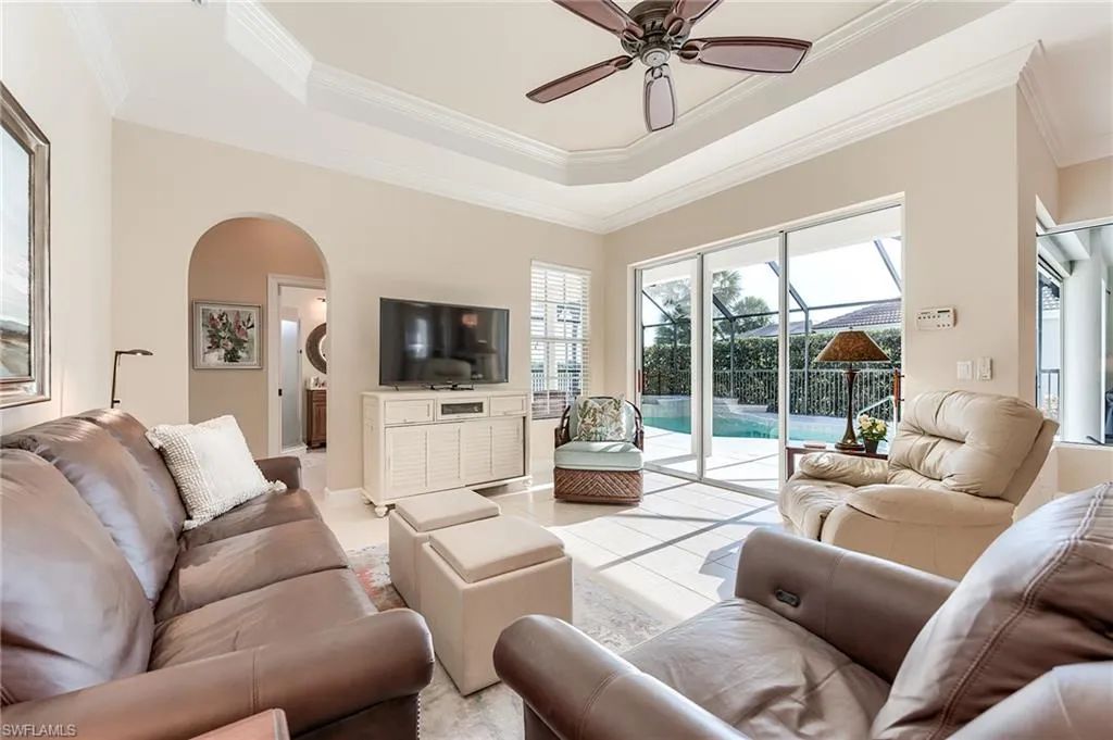 8860 New Castle DR, Fort Myers, FL 33908,225032596