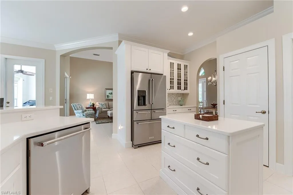 8860 New Castle DR, Fort Myers, FL 33908,225032596