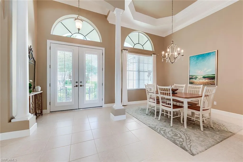 8860 New Castle DR, Fort Myers, FL 33908,225032596