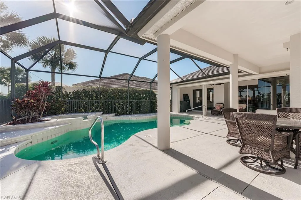 8860 New Castle DR, Fort Myers, FL 33908,225032596