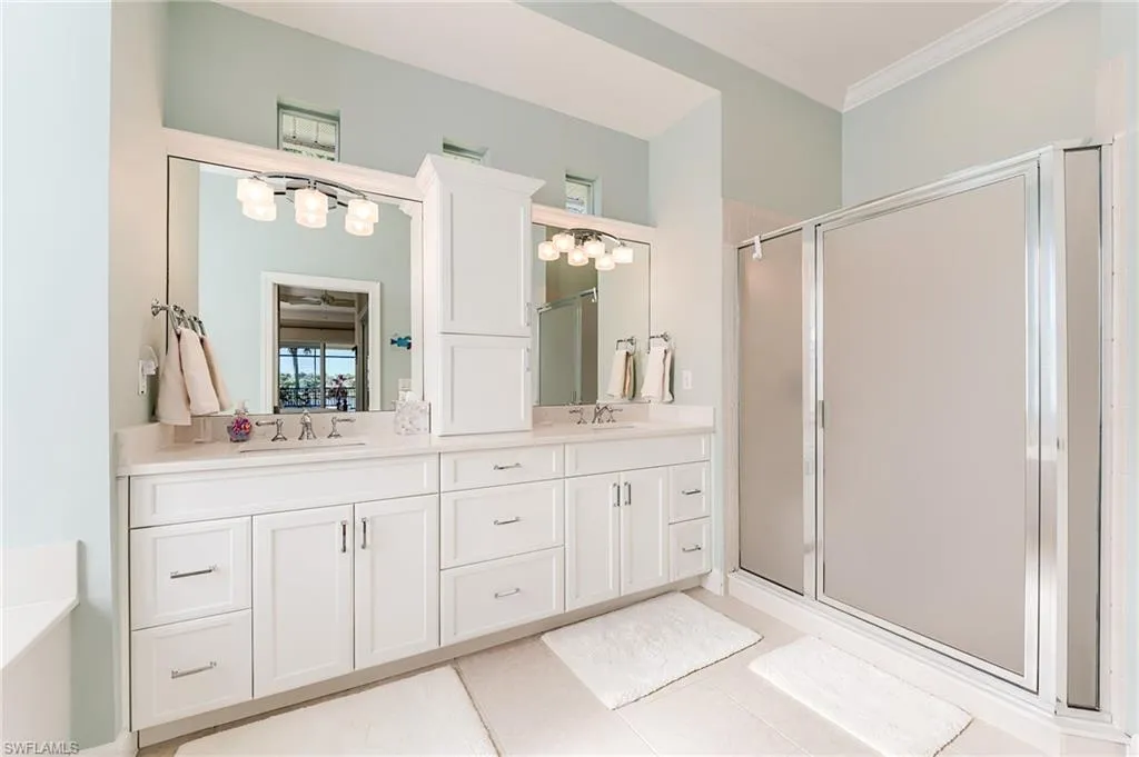 8860 New Castle DR, Fort Myers, FL 33908,225032596