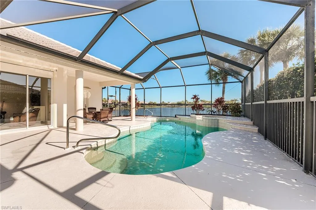 8860 New Castle DR, Fort Myers, FL 33908,225032596