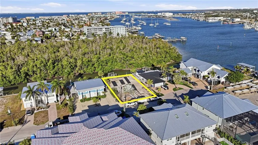 Waterfront dream location