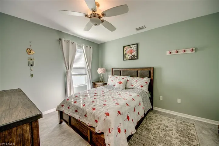 Spacious Secondary Bedroom W/Ceiling Fan