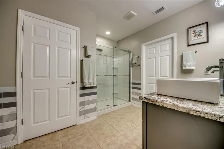 Beautiful Cabinets & Tile Work