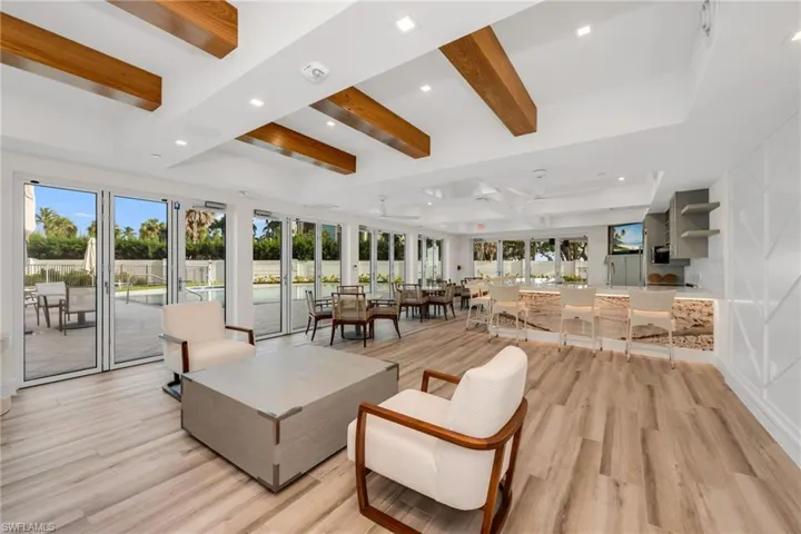 3401  Gulf Shore N BLVD, Naples, FL 34103