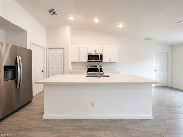 2925 Ne 6th Ave, Cape Coral, Florida 33909