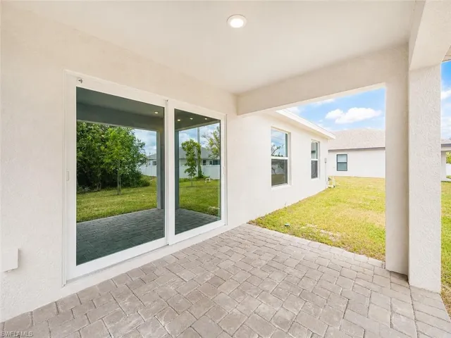 2925 Ne 6th Ave, Cape Coral, Florida 33909