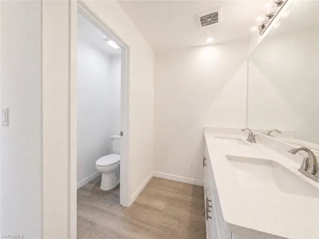 2925 Ne 6th Ave, Cape Coral, Florida 33909