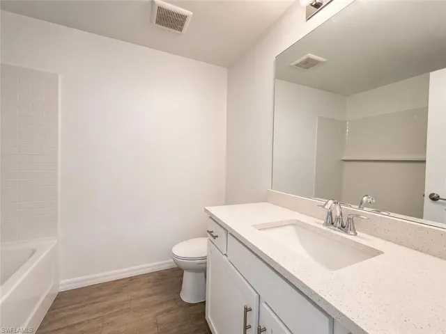 2925 Ne 6th Ave, Cape Coral, Florida 33909